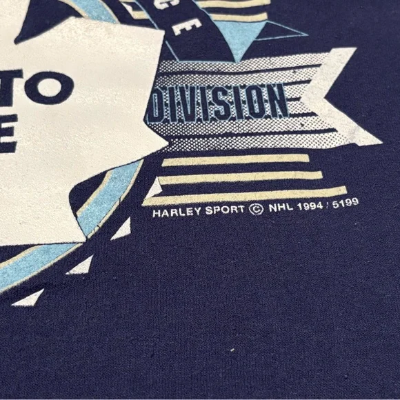 Vintage 1994 Toronto Maple Leafs Short Sleeved Sweatshirt Large - Picture 2 of 5